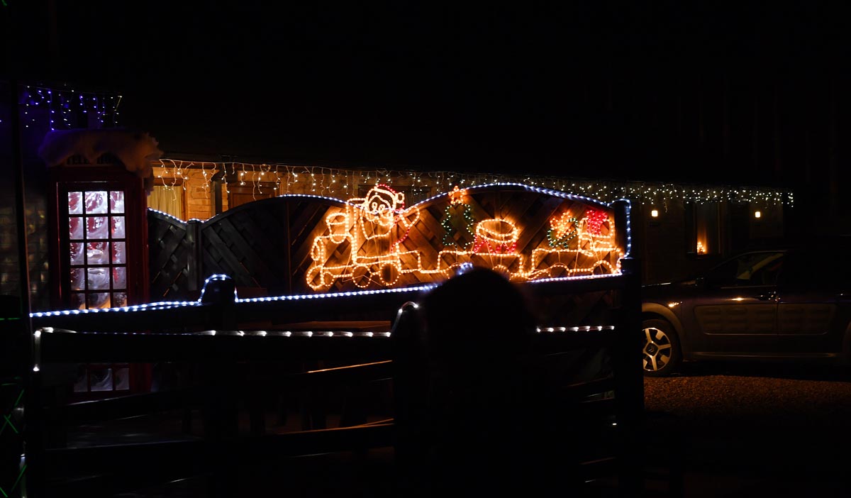 004-SPANHOE-XMAS
