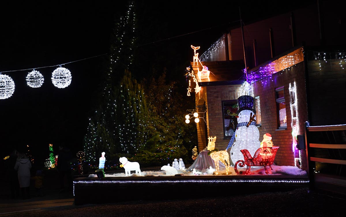 005-SPANHOE-XMAS